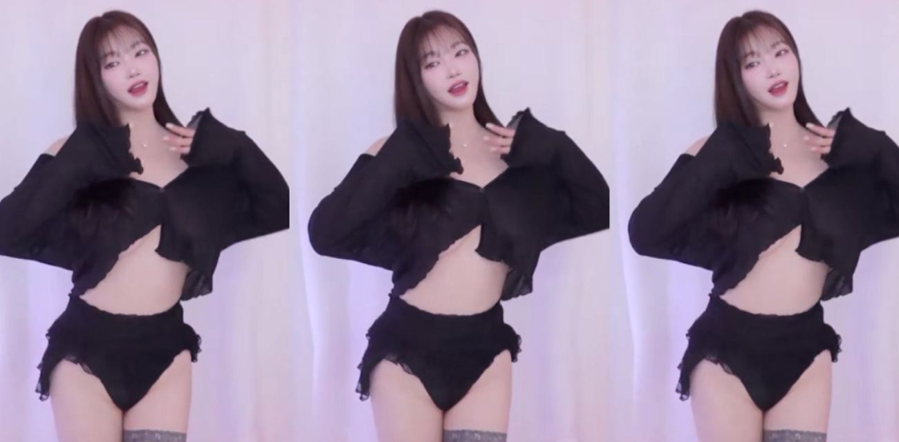 韩国BJ巨乳女神ggig2234粉丝房裸舞视频 深V爆乳狂甩直接把人看晕！