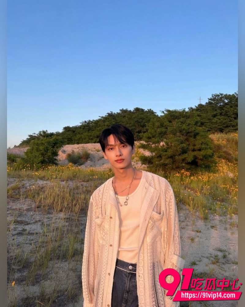 SEVENTEEN成员文俊辉 4 SEVENTEEN成员文俊辉 4