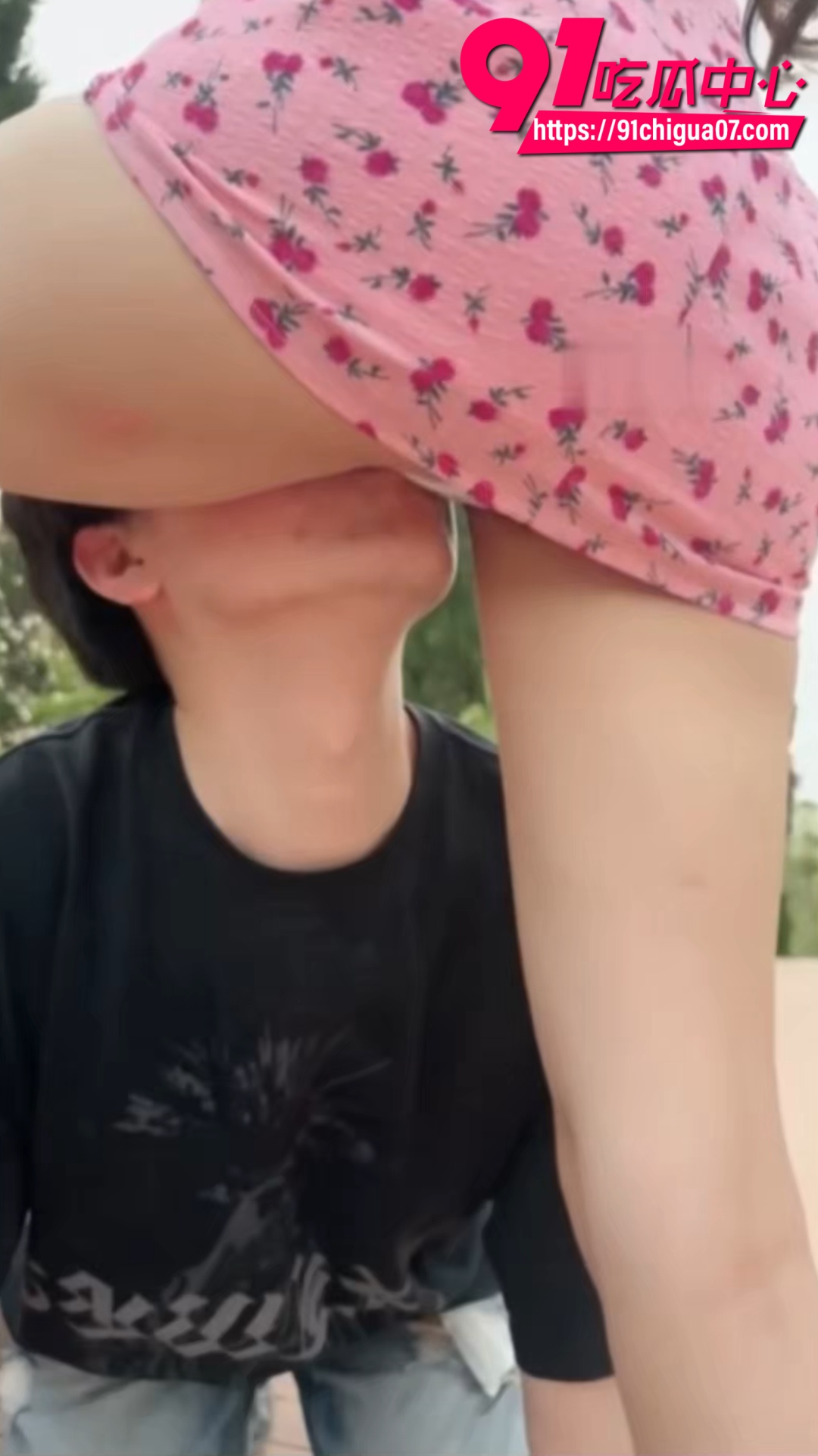 两女联手挑逗小M8