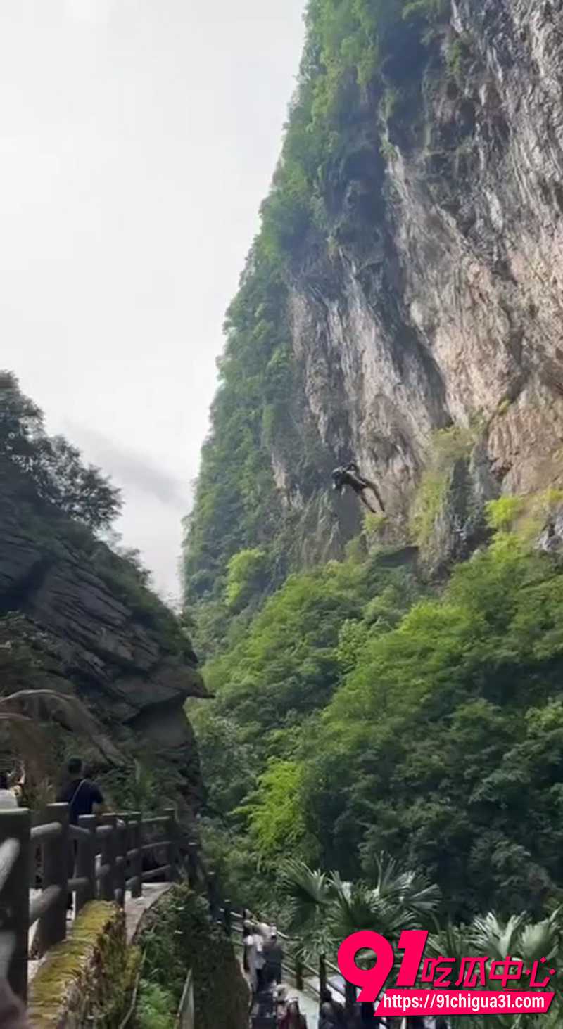 四川省华蓥市 10