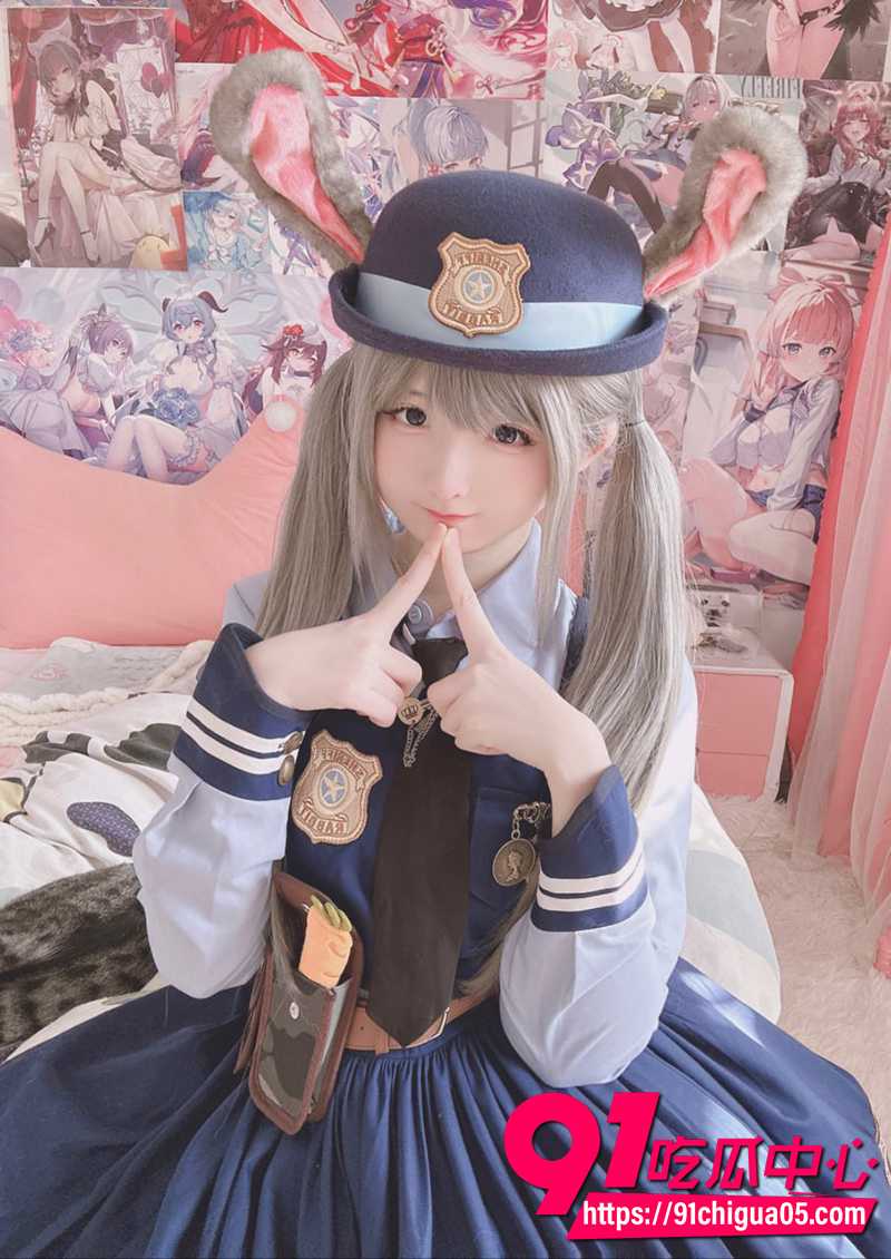 极品萝莉福利姬 习呆呆 Fantia最新付费视图 COS兔子警官朱迪 开裆警服深喉巨型假屌 唾液拉丝宛如实战！