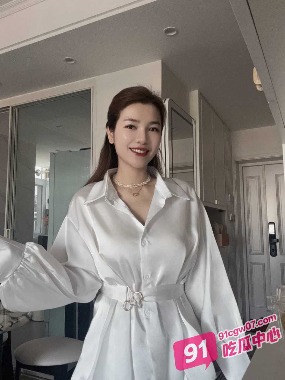 深圳北海粤宴航盛店 巨乳老板娘 陈英梅 为了抢生意竟发裸照勾引老顾客！ 配图10