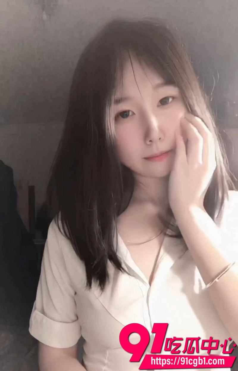 福建大三学姐董晴 裸贷被迫脱衣抵押自拍 白衬衫下白皙巨乳揉捏 掰穴自慰反差拉满1 福建大三学姐董晴 裸贷被迫脱衣抵押自拍 白衬衫下白皙巨乳揉捏 掰穴自慰反差拉满1