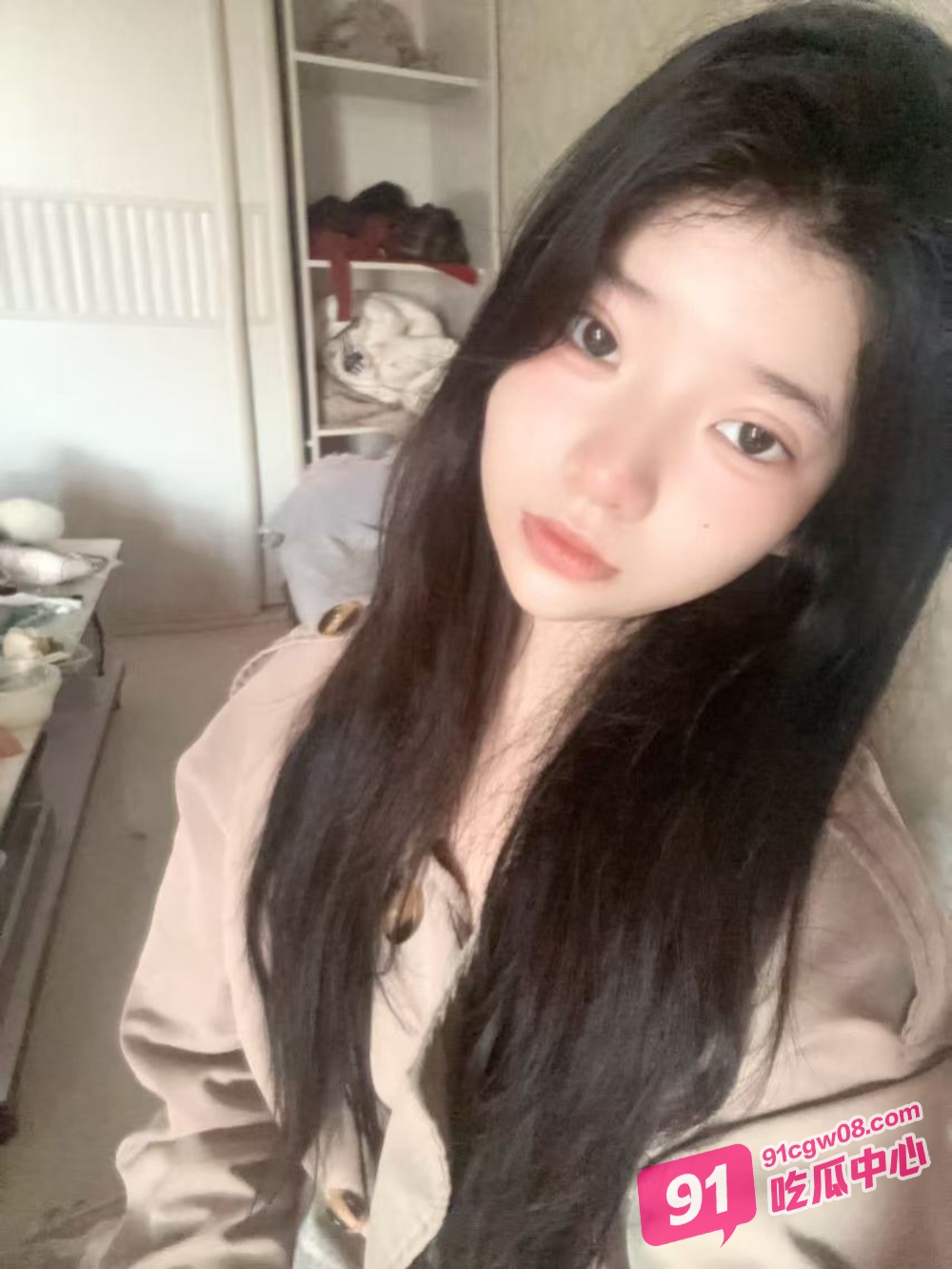 和小嫂子的春天 嫂子被我操的浑身抽搐翻白眼 爽到不让我拔出来 配图3