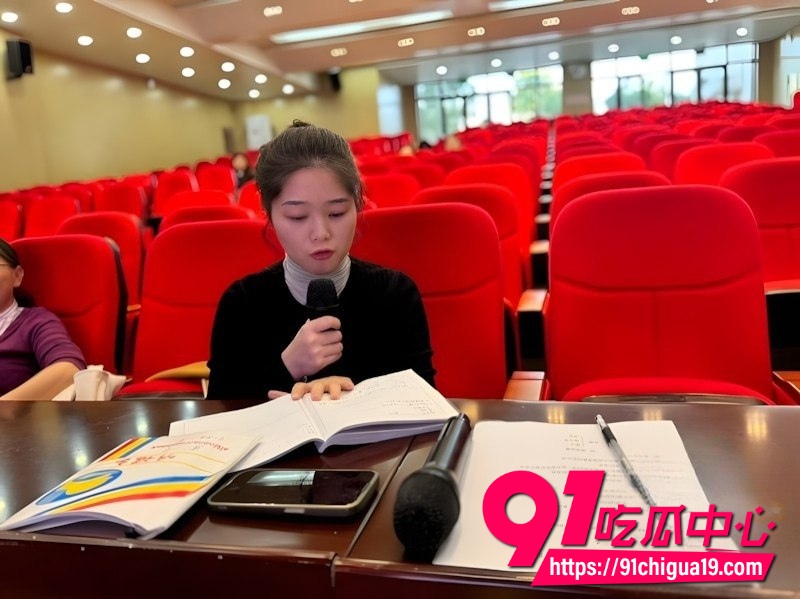 长沙新路小学女老师昌瑾昀18