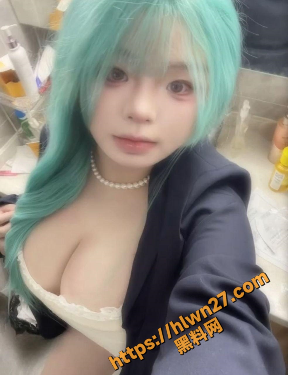 反差婊调教实录 巨乳肥臀骚母狗变精液马桶 土豪深喉双飞白虎肥穴吸精狂欢!