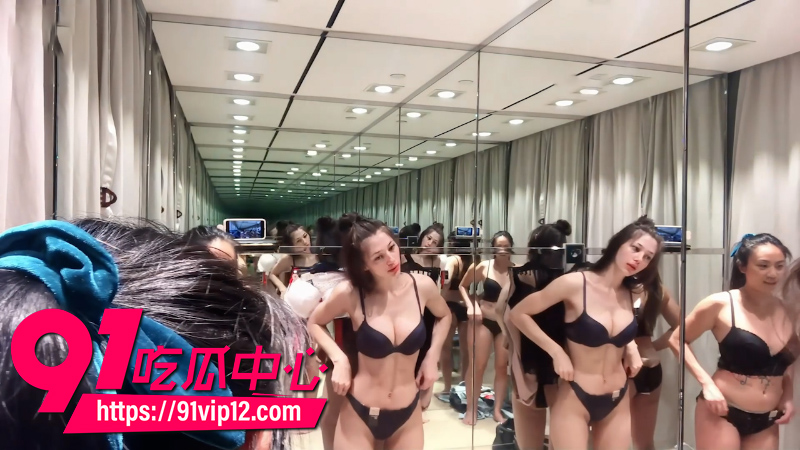 混血模特试内衣视频6
