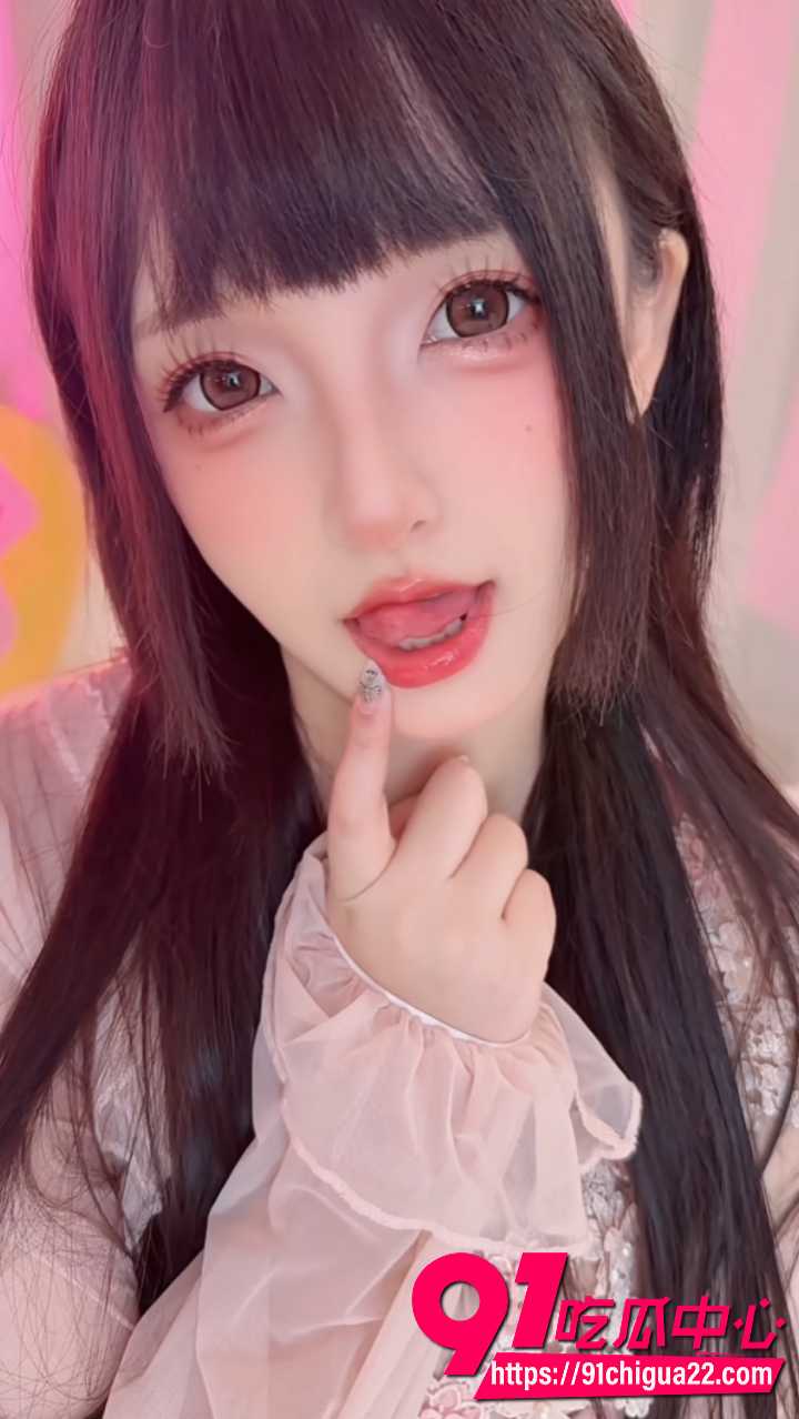 粉色情趣睡衣白丝女神神楽坂真冬5