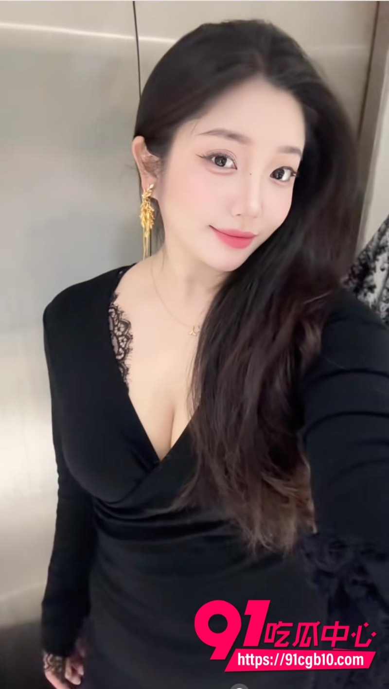 抖音70万粉丝御姐 香菜圆子4
