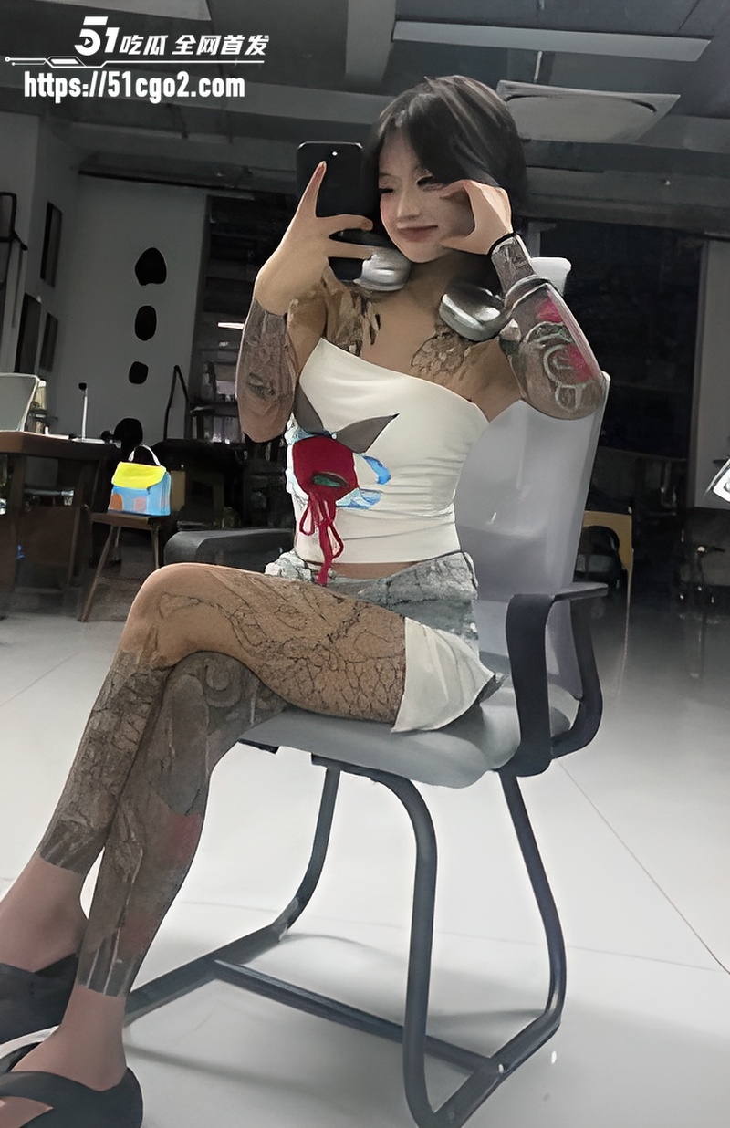 广西快手纹身精神小妹 小老婆 4 广西快手纹身精神小妹 小老婆 4