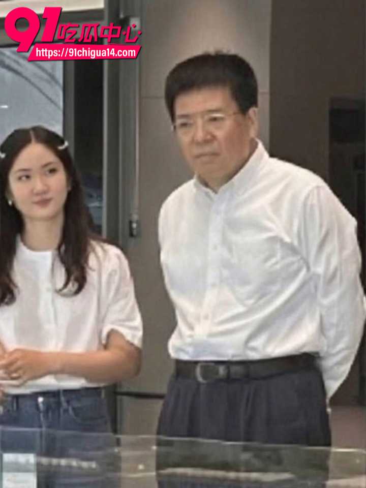 北美女留学生Caroline被曝真实身份王冰萱2 北美女留学生Caroline被曝真实身份王冰萱2