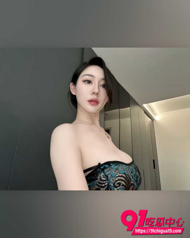 抖音网红赛琳CC 8