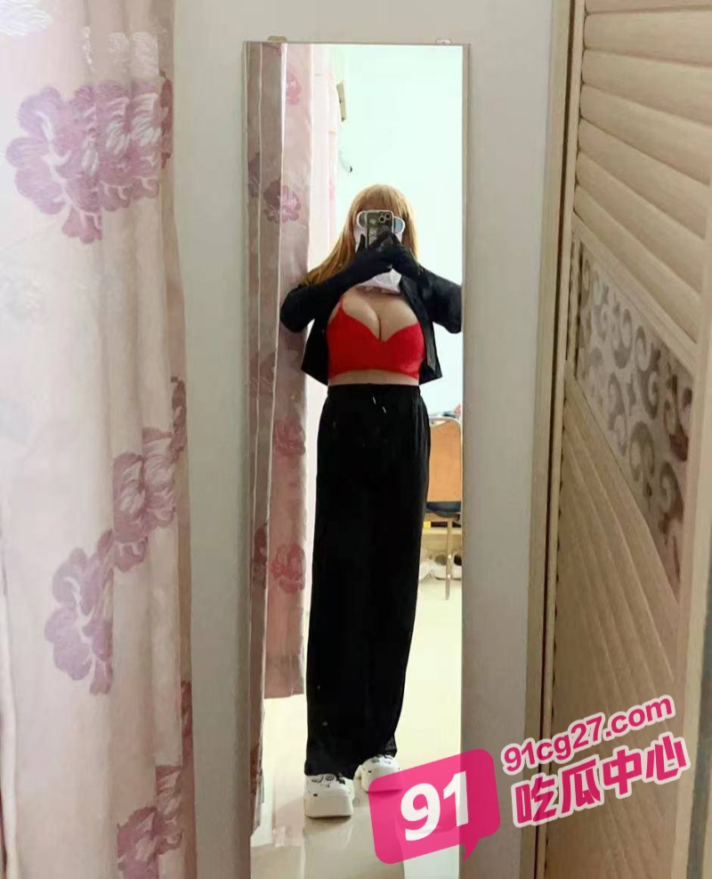 东莞一男子女扮男装进女厕偷拍 因胸部太大被当场揭穿 又一代厕拍大神陨落 配图4