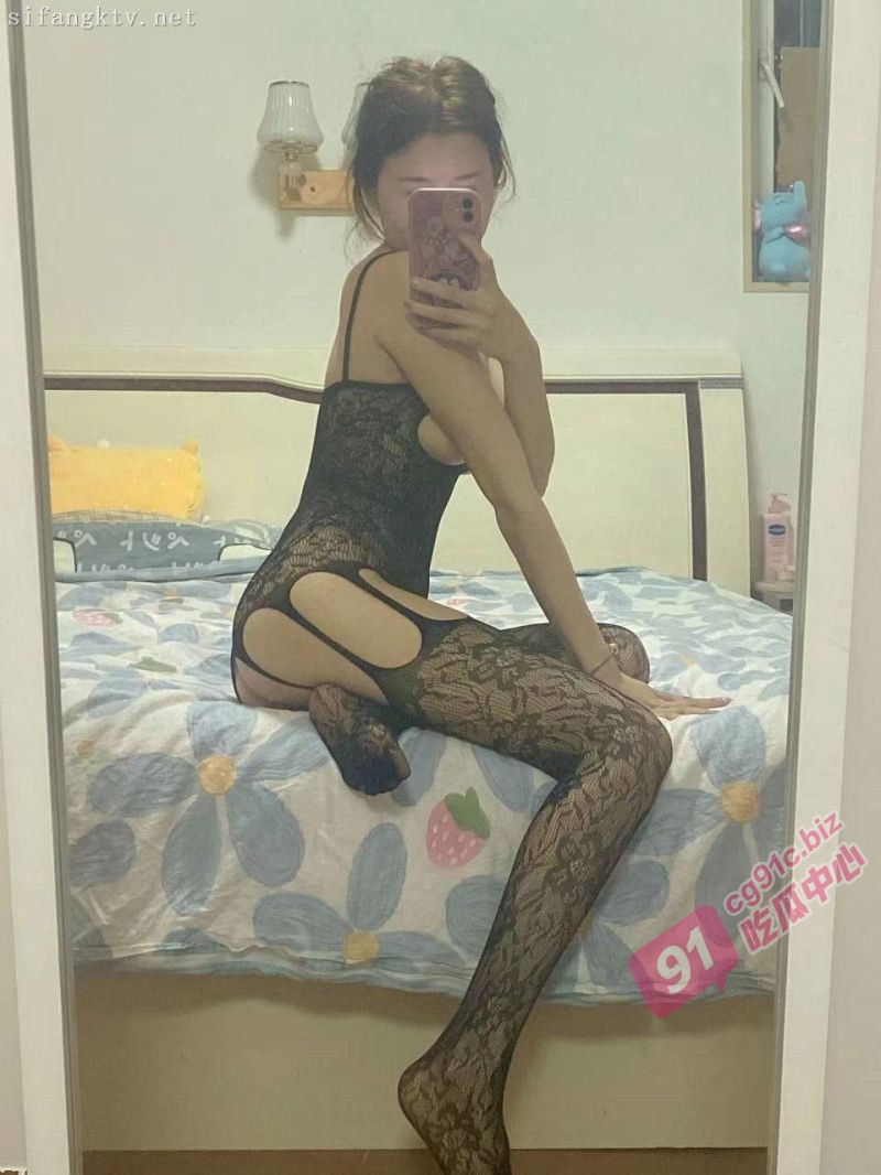杭州人妻 beauty 性爱私拍流出～高颜值脸蛋完美露脸被爆操 声声娇喘骚动人心