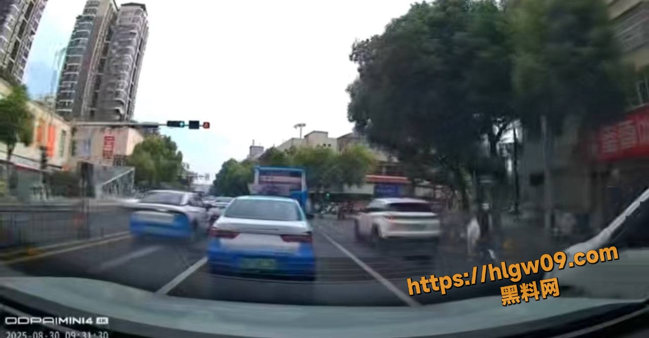 湖北孝感出租车司机拉着四名学生 路怒别车酿惨烈车祸 场面一片狼藉消防紧急救援 现场视频曝光