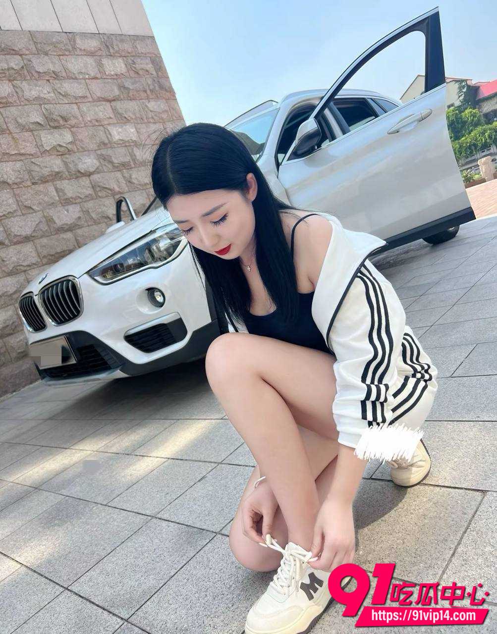 山东极品人妻黄梦茹酒店偷情尤总!老公曝光聊天记录和性爱视频 522房间和白色宝马细节全扒
