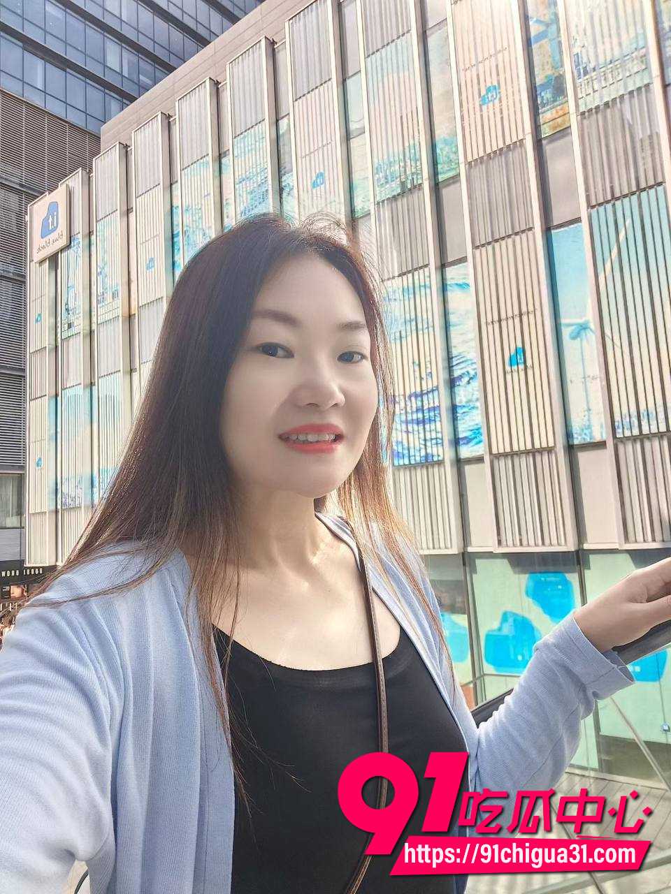 深圳罗湖离异小骚货黄贝岭 200块随便操 天天约炮放骚 离婚后彻底放飞自我的极品肉便器!