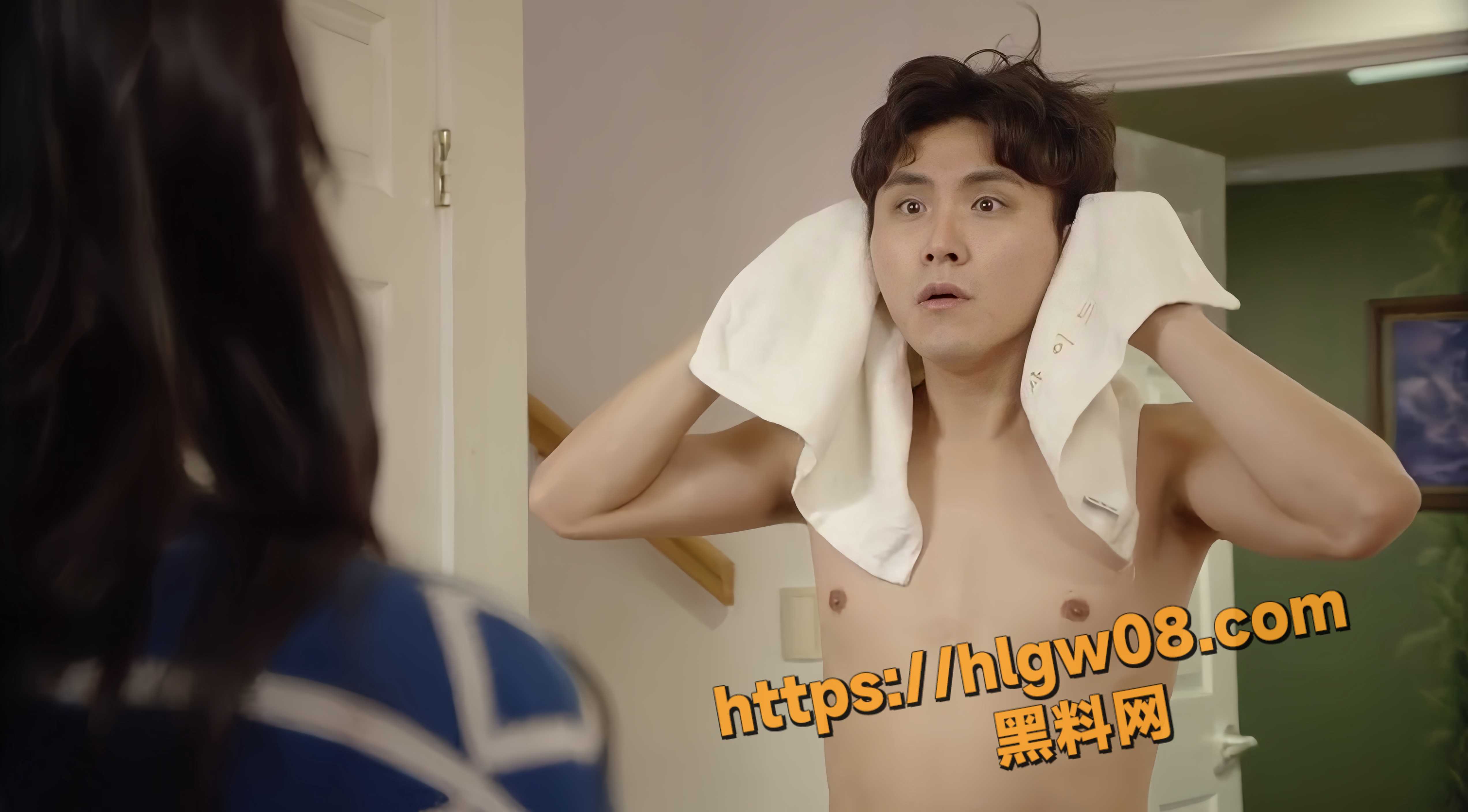 善良妈妈的朋友韩国三级片 性感熟女的情欲漩涡与禁忌之恋的极致诱惑!