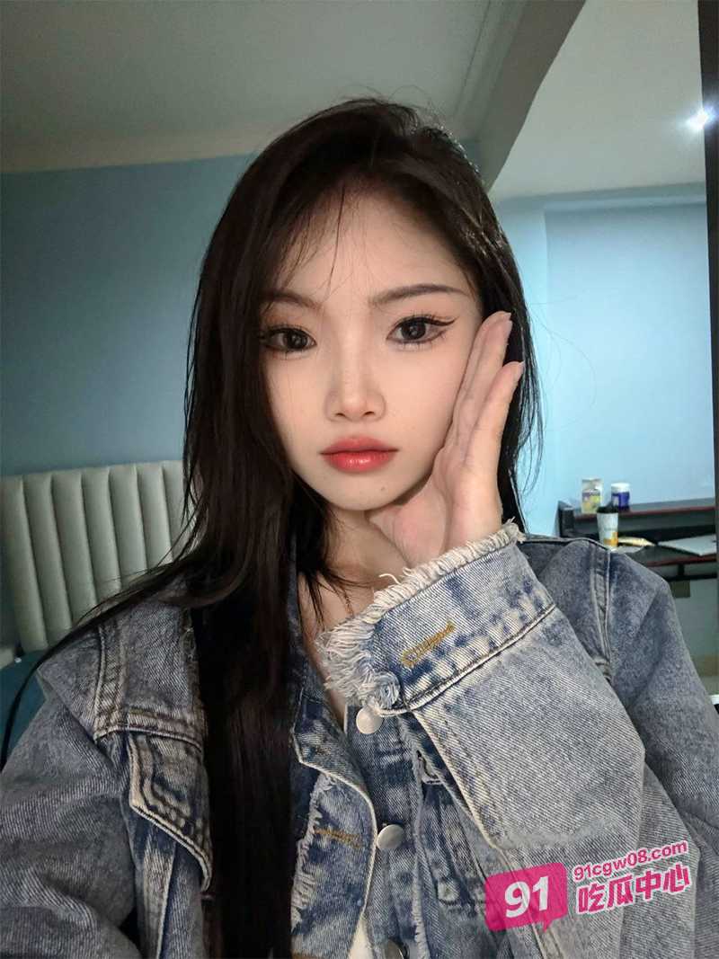 推特顶级网红蜂蜜醉 多男多女群交乱操人体盛宴不容错过！这骚货们性瘾是真大~
