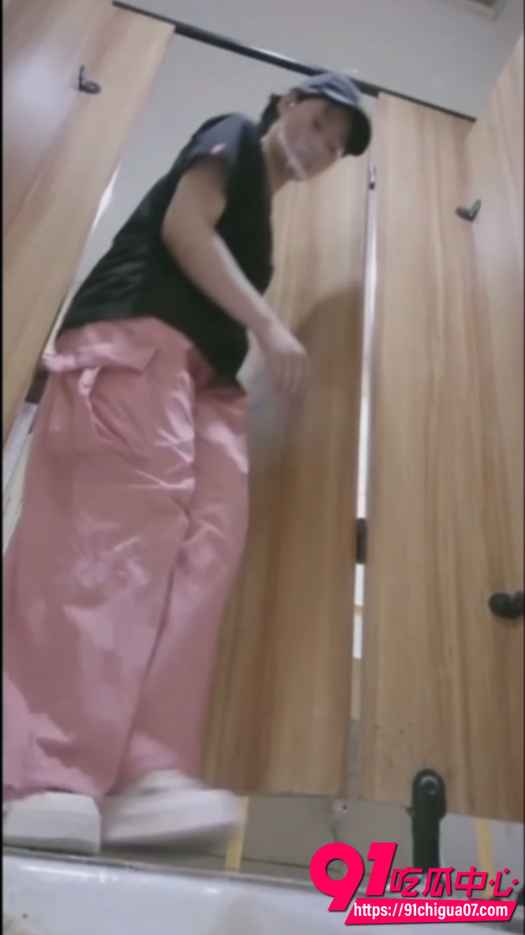 女厕所偷拍2