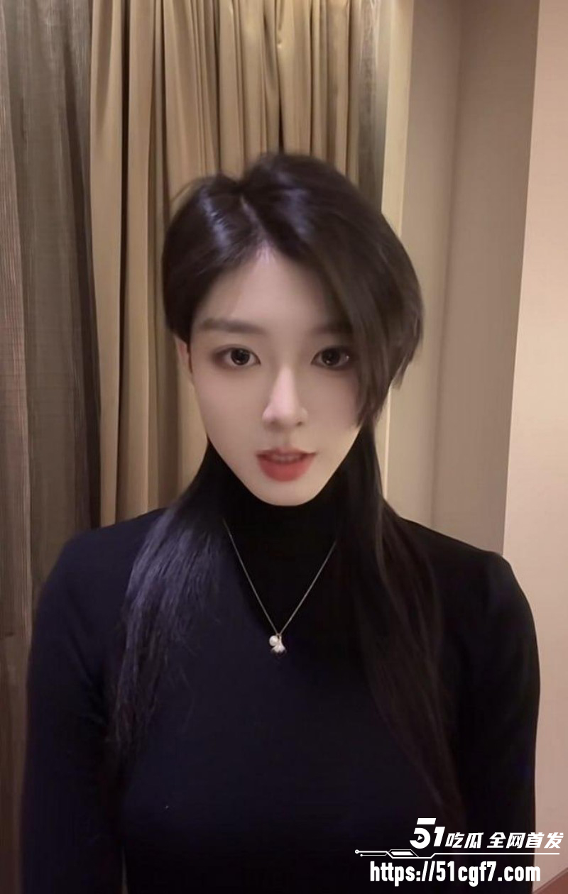 台球女神王思诺3P视频05 台球女神王思诺3P视频05
