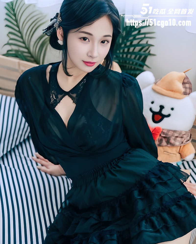 极品高颜巨乳模特 婕咪 约炮私拍2 极品高颜巨乳模特 婕咪 约炮私拍2