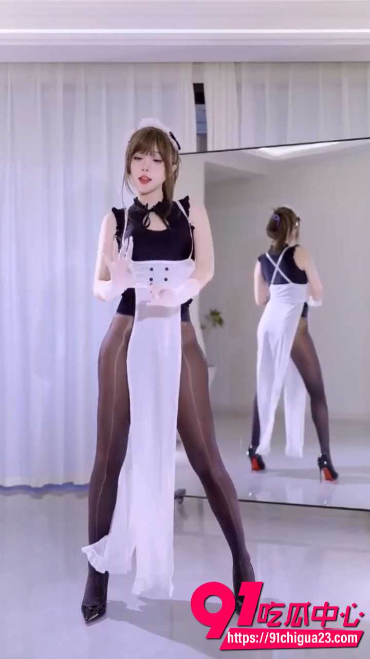 多套情趣装轮流骚舞5