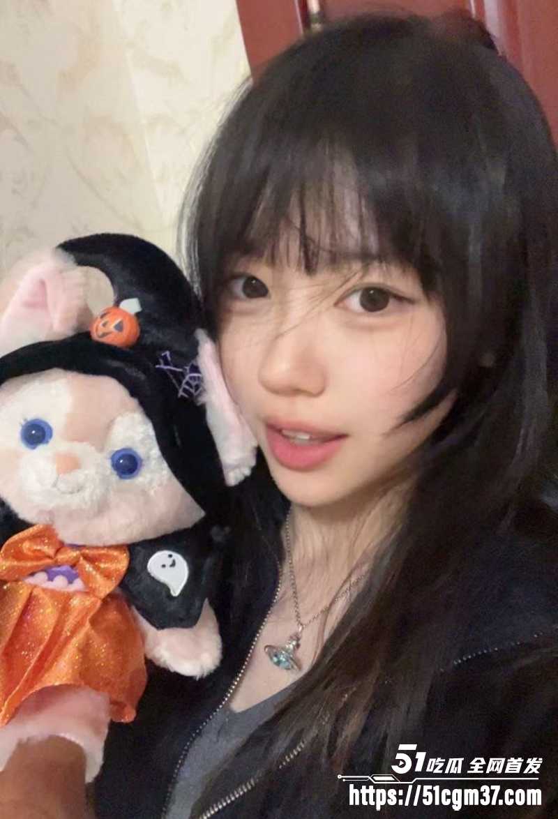 福建可爱嫩妹马妍琪不雅视频曝光 5 拷贝