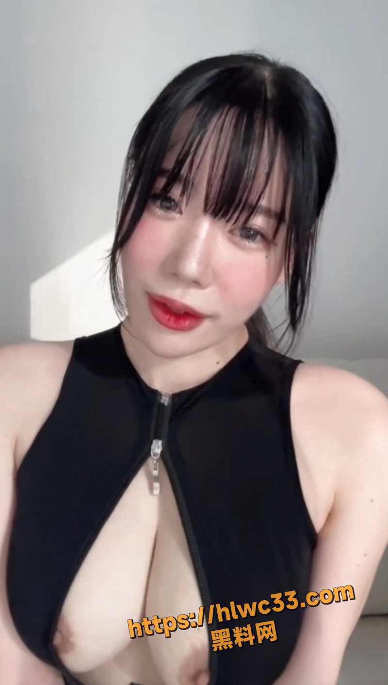 onlyfans韩国巨乳福利姬 realassbun 最新福利流出 肥臀御姐大尺度自慰骚穴