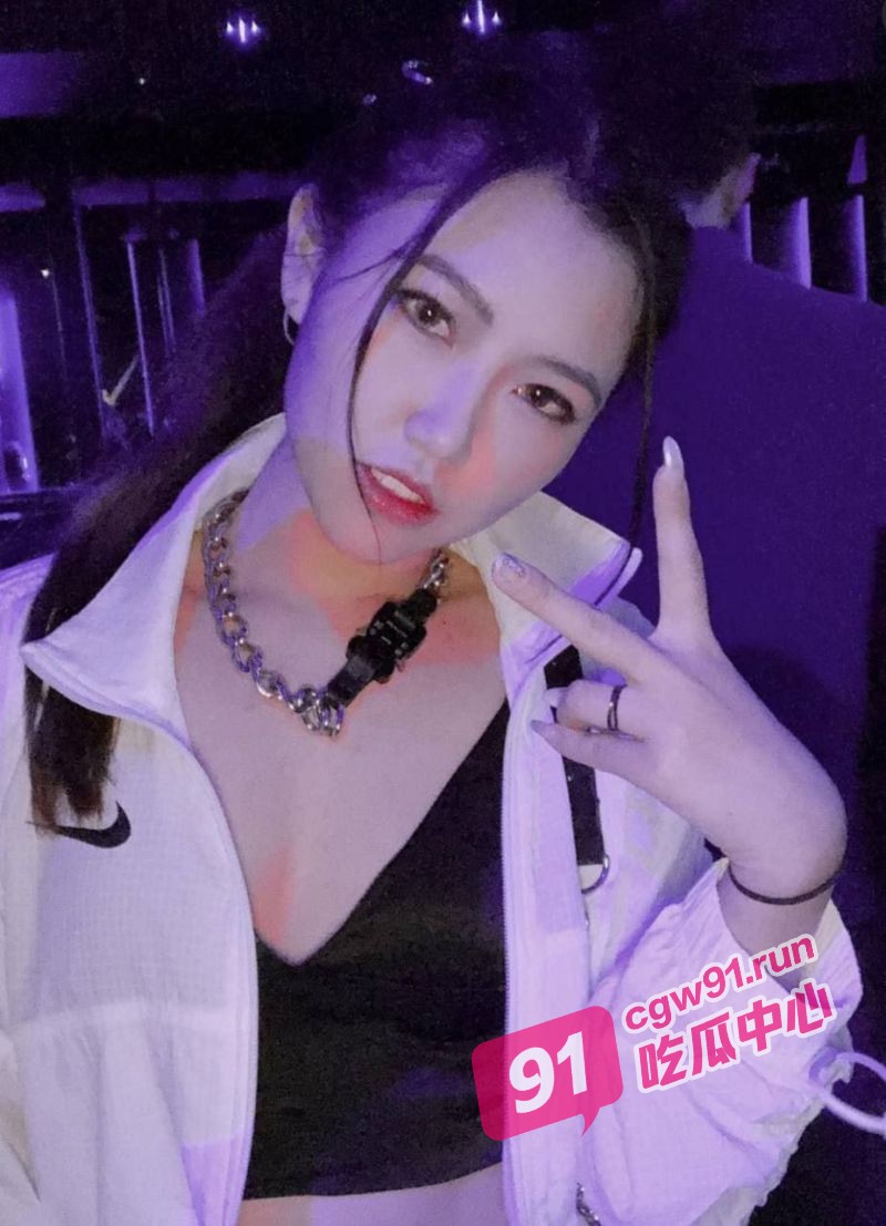 广州新婚少妇出轨黑鬼 长达2年才被绿帽老公发现 偷情视频曝光!