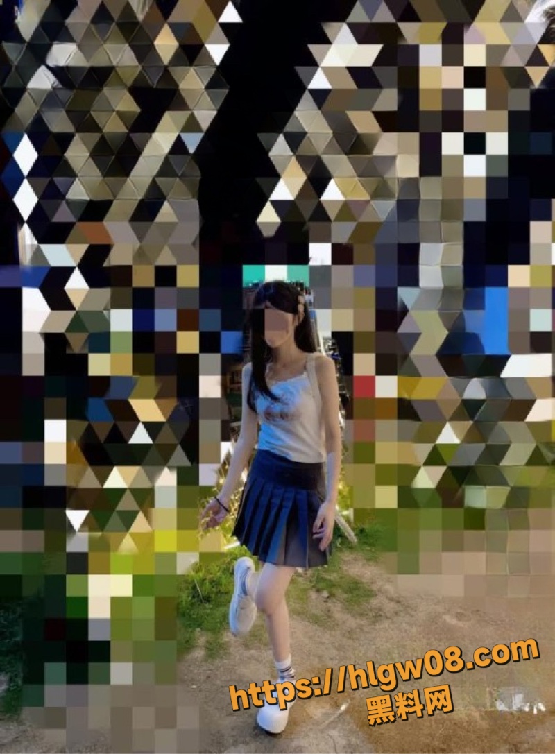 海角社区 意淫自己妹妹 21-25集 后续会持续更新！
