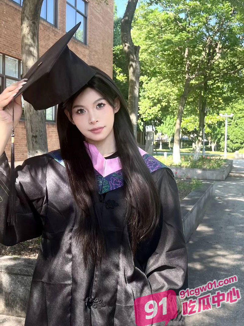 宁波大学何洁媚洋爹为师 网上求欢性爱放纵果然是学历越高女人越骚！