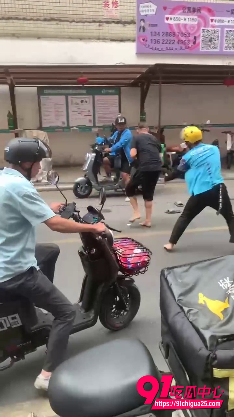 愤怒外卖小哥街头火拼大乱斗13