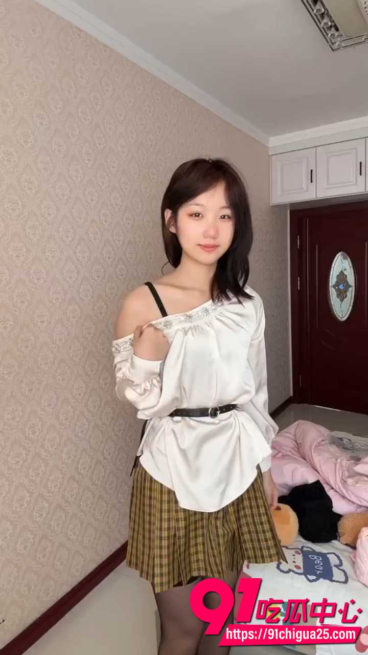 推特极品尤物高颜值福利姬少女1