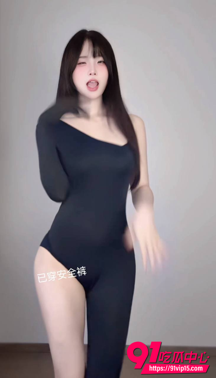 抖音甜妹小雯胖几小雯大王反差崩塌！私下被闺蜜道具调教视频流出 白浆狂喷尺度炸裂