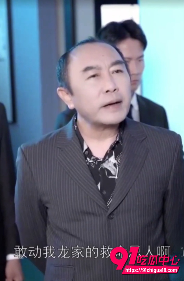 小伙被美女房东帮助走上巅峰6