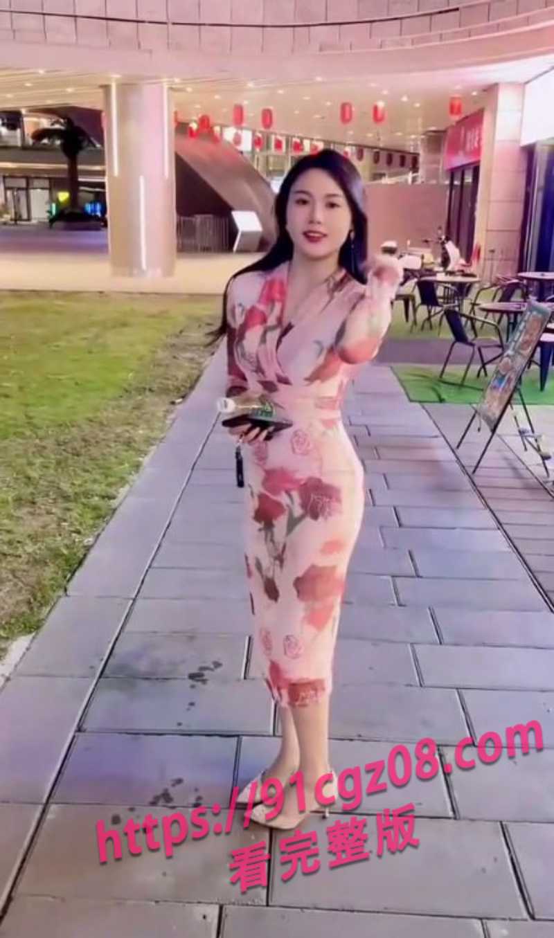 抖音13W粉丝已婚少妇茶姨 换上性感内衣维护金主 裸聊自慰视频曝光!