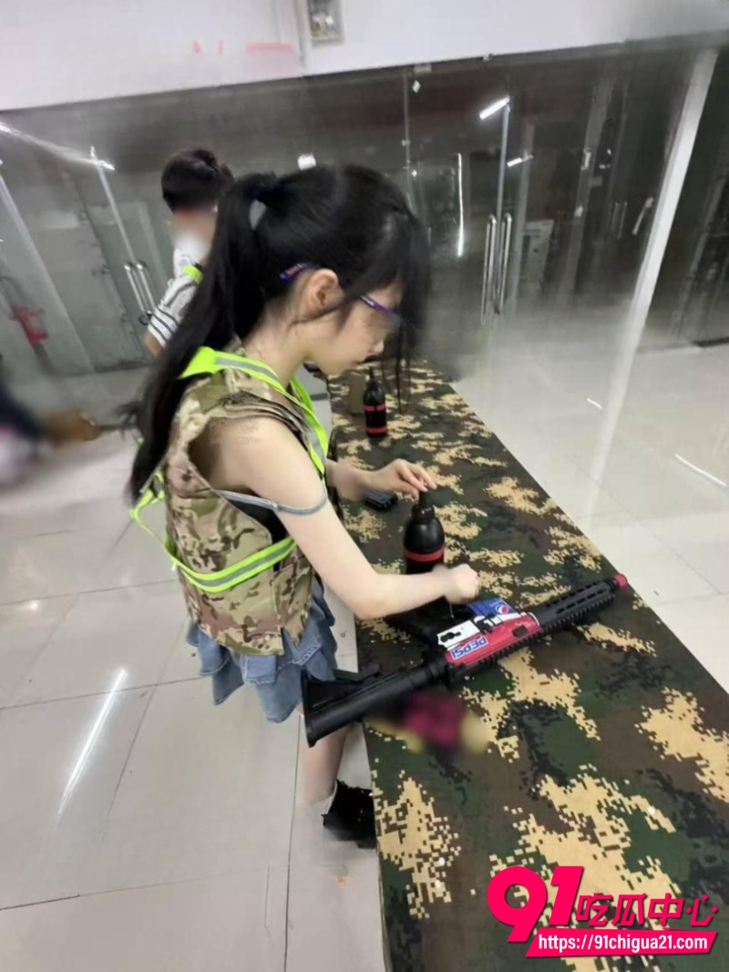 意淫自己妹妹5 意淫自己妹妹5