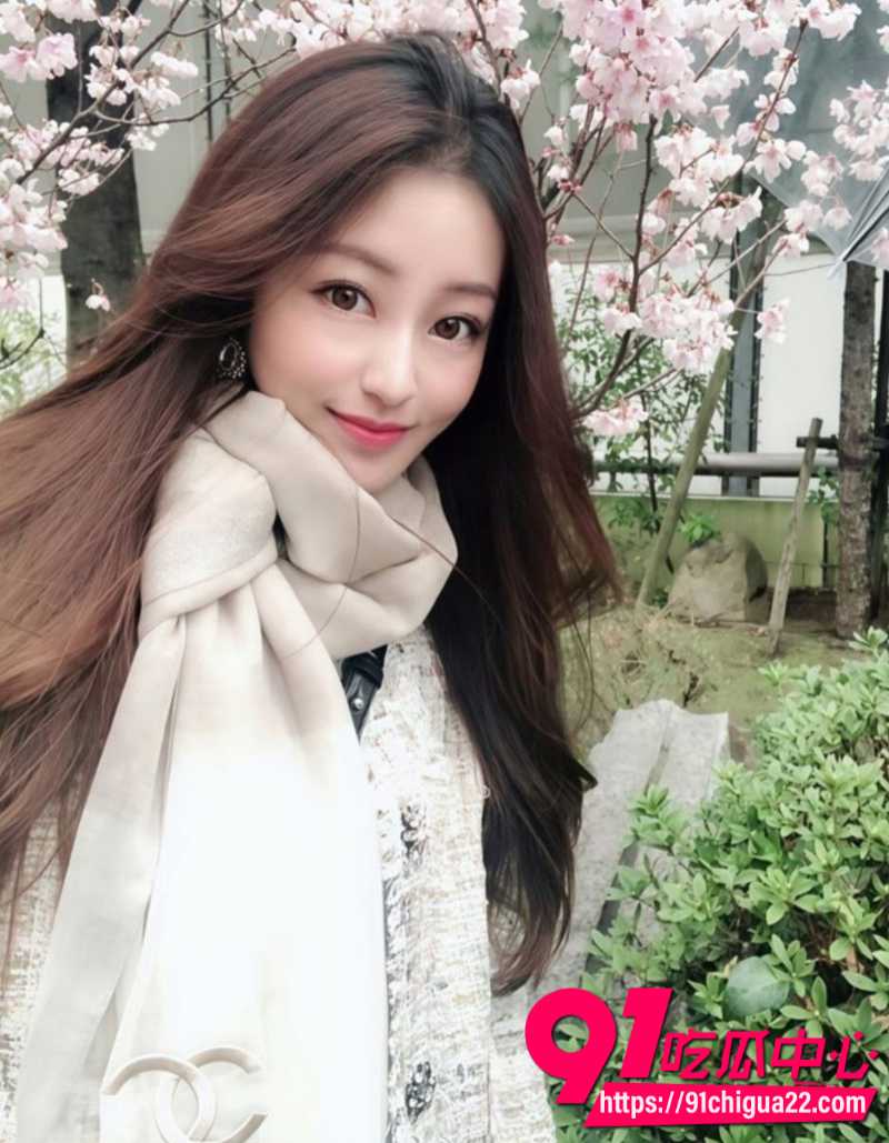 中经贸学院女校花李雪雅给土豪定制的自慰福利曝光5