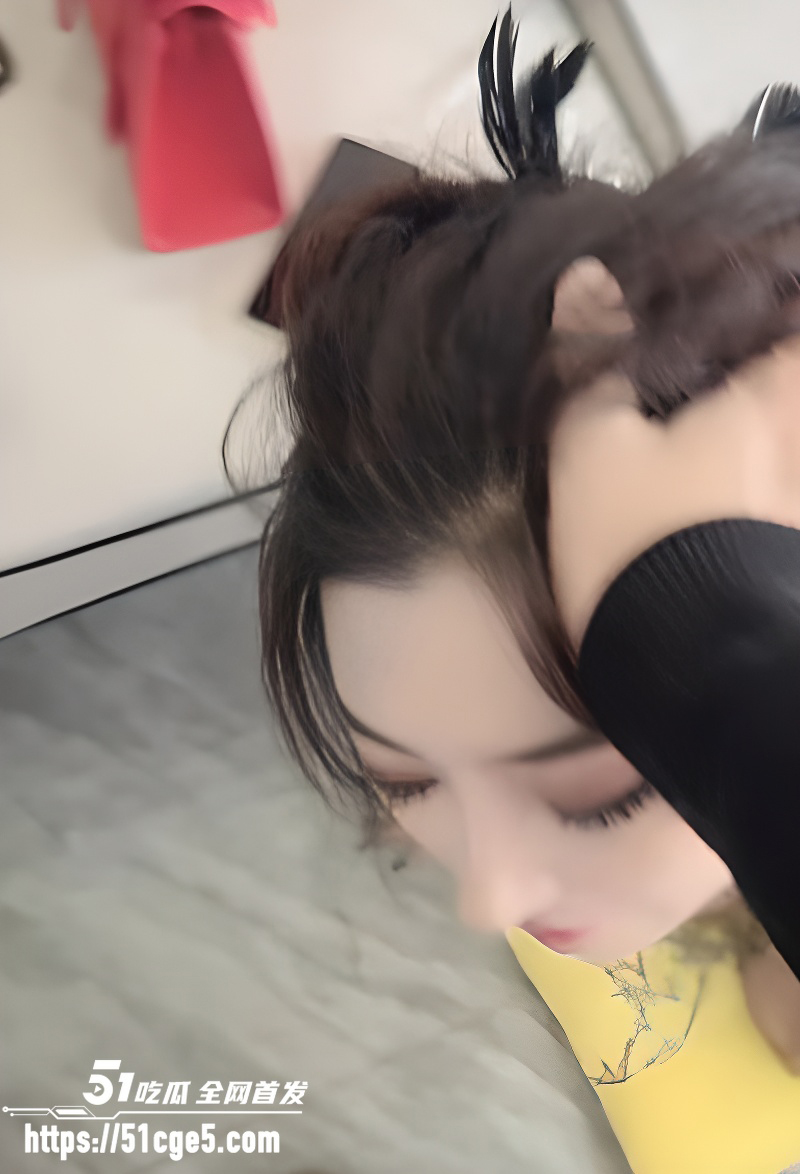 调教大神奶子即正义3P母狗婷婷跪舔视频流出3 调教大神奶子即正义3P母狗婷婷跪舔视频流出3