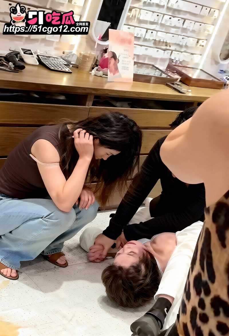 如皋吾悦广场抓小三1 5