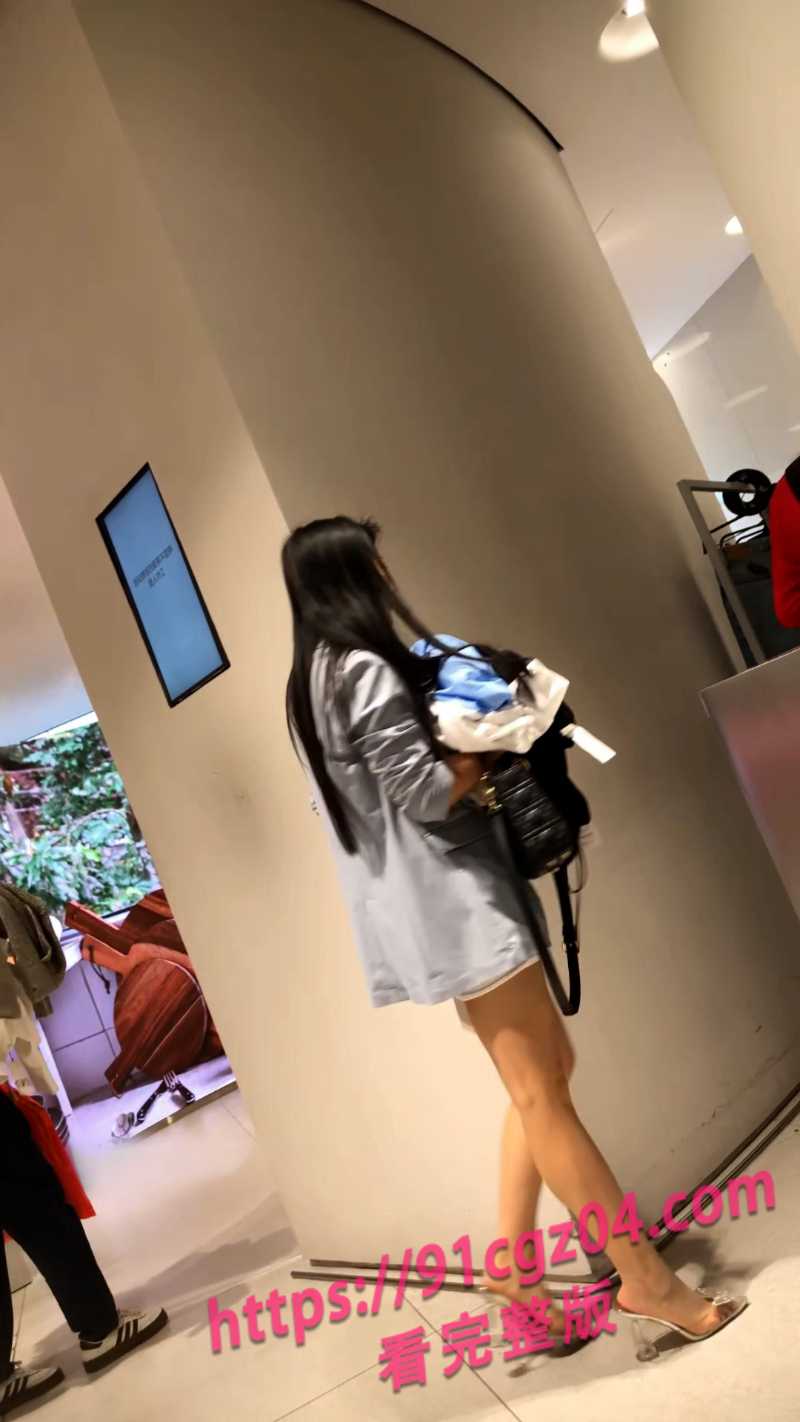 少妇被抄底偷拍网页素材2素材水印版 少妇被抄底偷拍网页素材2素材水印版