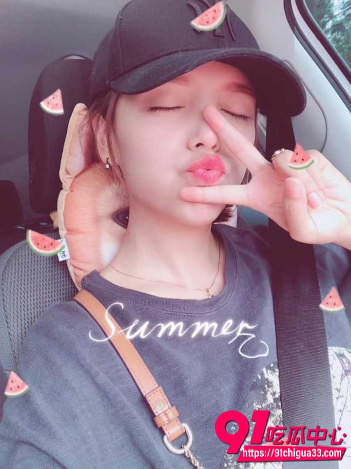 胡子哥探花早期私拍4
