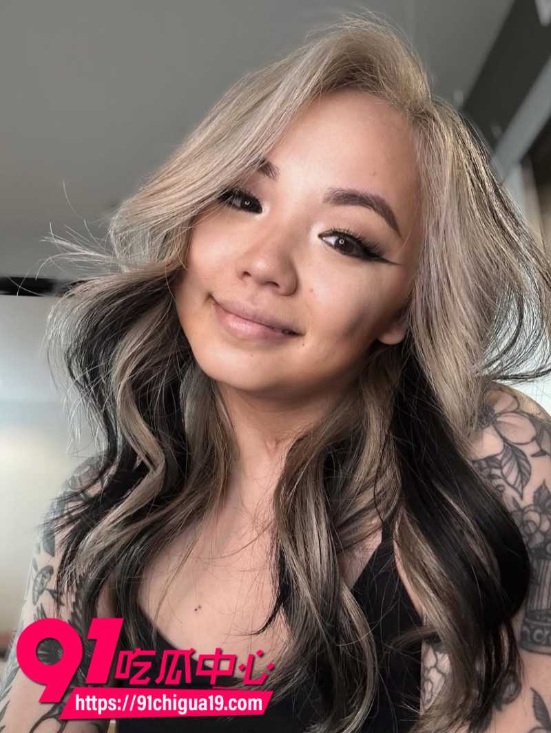 INS女模特Amethyst与前男友自拍性爱视频流出3 INS女模特Amethyst与前男友自拍性爱视频流出3
