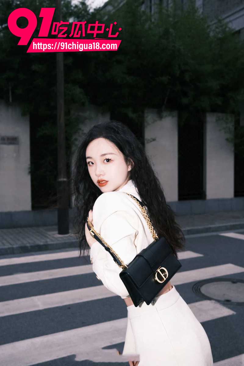 抖音百万粉丝女网红阿沁恋爱期间被男友刘阳背刺出轨14 抖音百万粉丝女网红阿沁恋爱期间被男友刘阳背刺出轨14