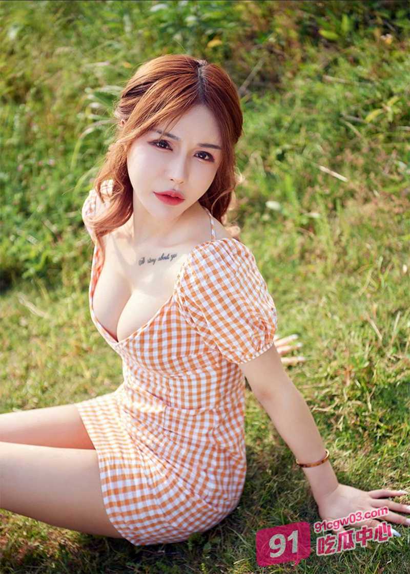 湖北武汉瑜伽裤少妇李欣晓 与金主爸爸酒店激战 口技一流含着肉棒 尽情释放自己的淫欲！ 配图3