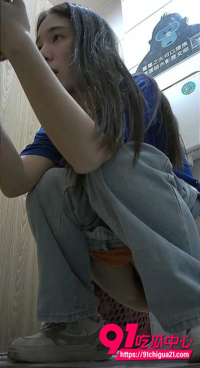 国产美女厕所偷拍2