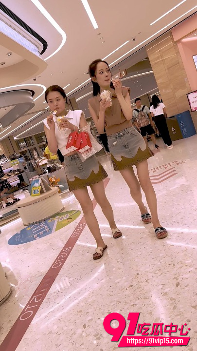 KFC街拍抄底9