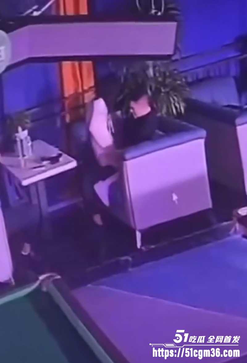 台球厅激情性爱 1 拷贝