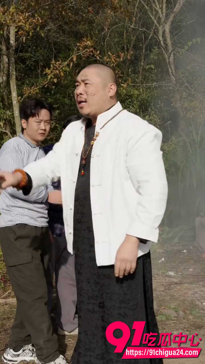 擦边短剧禁忌之驱邪师 驱邪师用下体征服乡村女鬼 师徒禁忌肉戏处理鬼魂纠缠